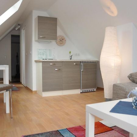 Ferienhaus Mueritzzauber / 1 Zimmer Dachgeschoss-Appartement Röbel エクステリア 写真